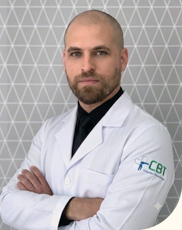 Dr. Lucas Barbosa Bezerra